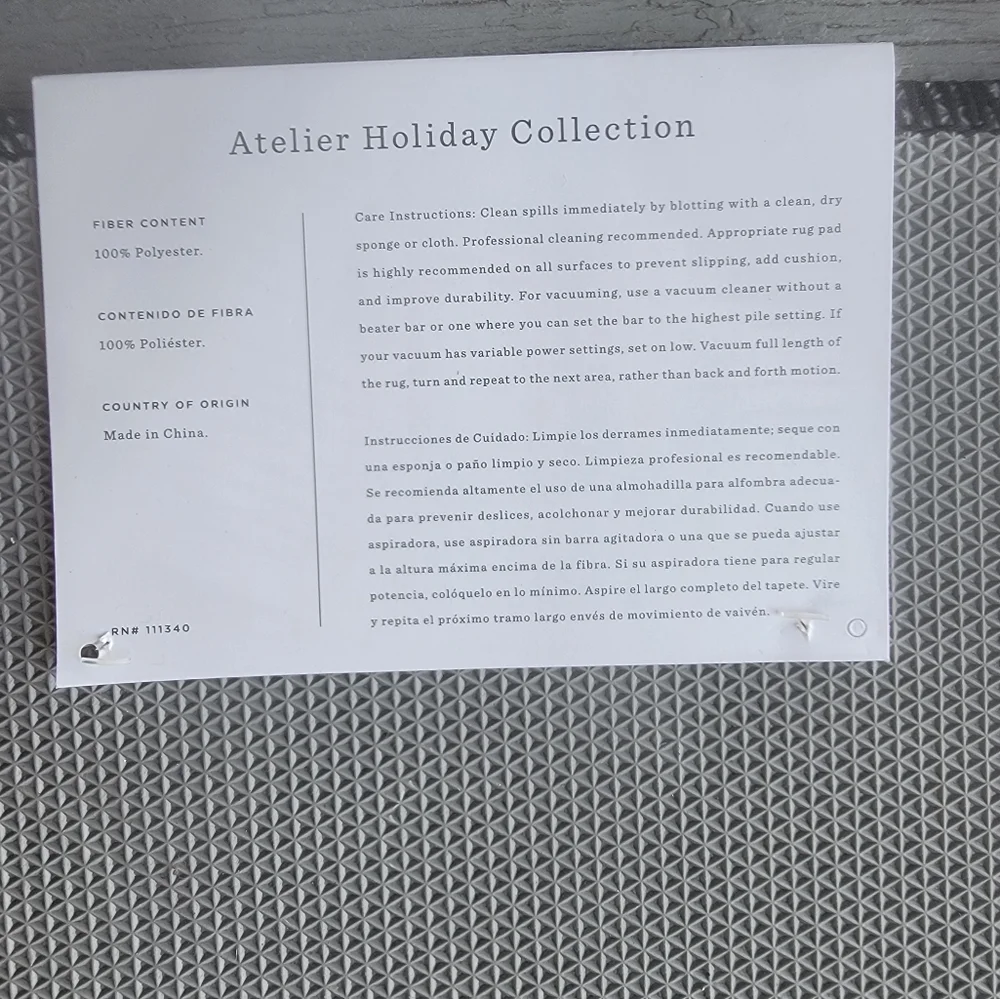 NWT RIFLE PAPER X LOLOI ATELIER POINTSETTIA AND PINE CONE 27